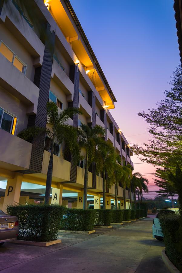 เดอะ สแควร์ ระยอง Hotel ภายนอก รูปภาพ